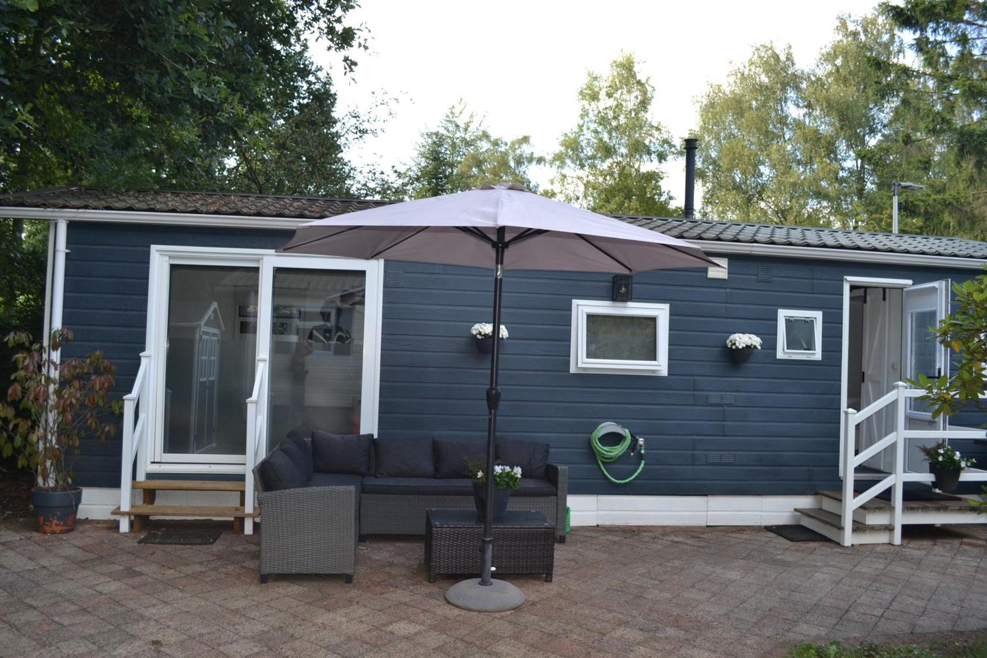 Modern Chalet In De Bossen Van De Veluwe Epe Eksteriør bilde