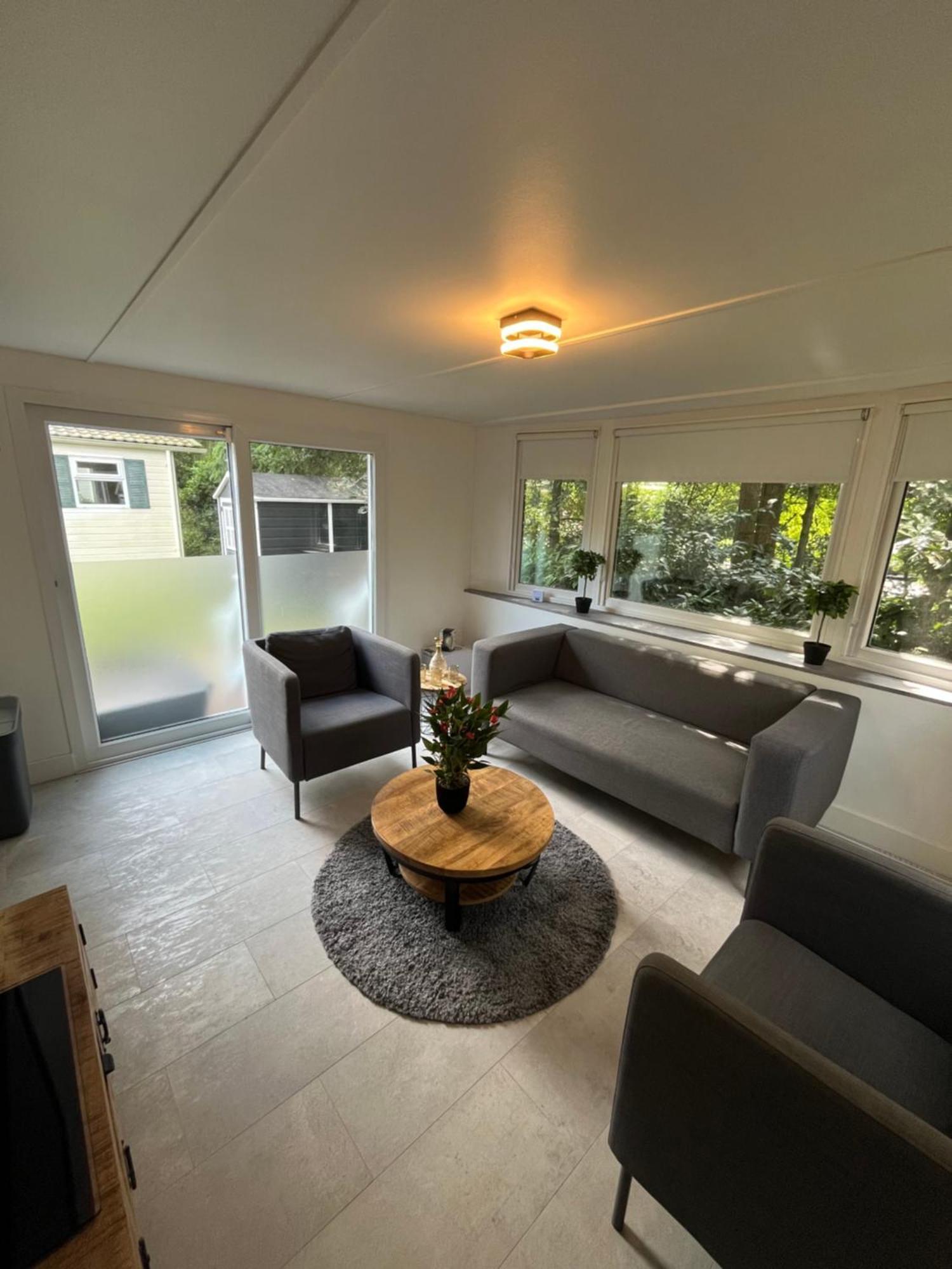 Modern Chalet In De Bossen Van De Veluwe Epe Eksteriør bilde